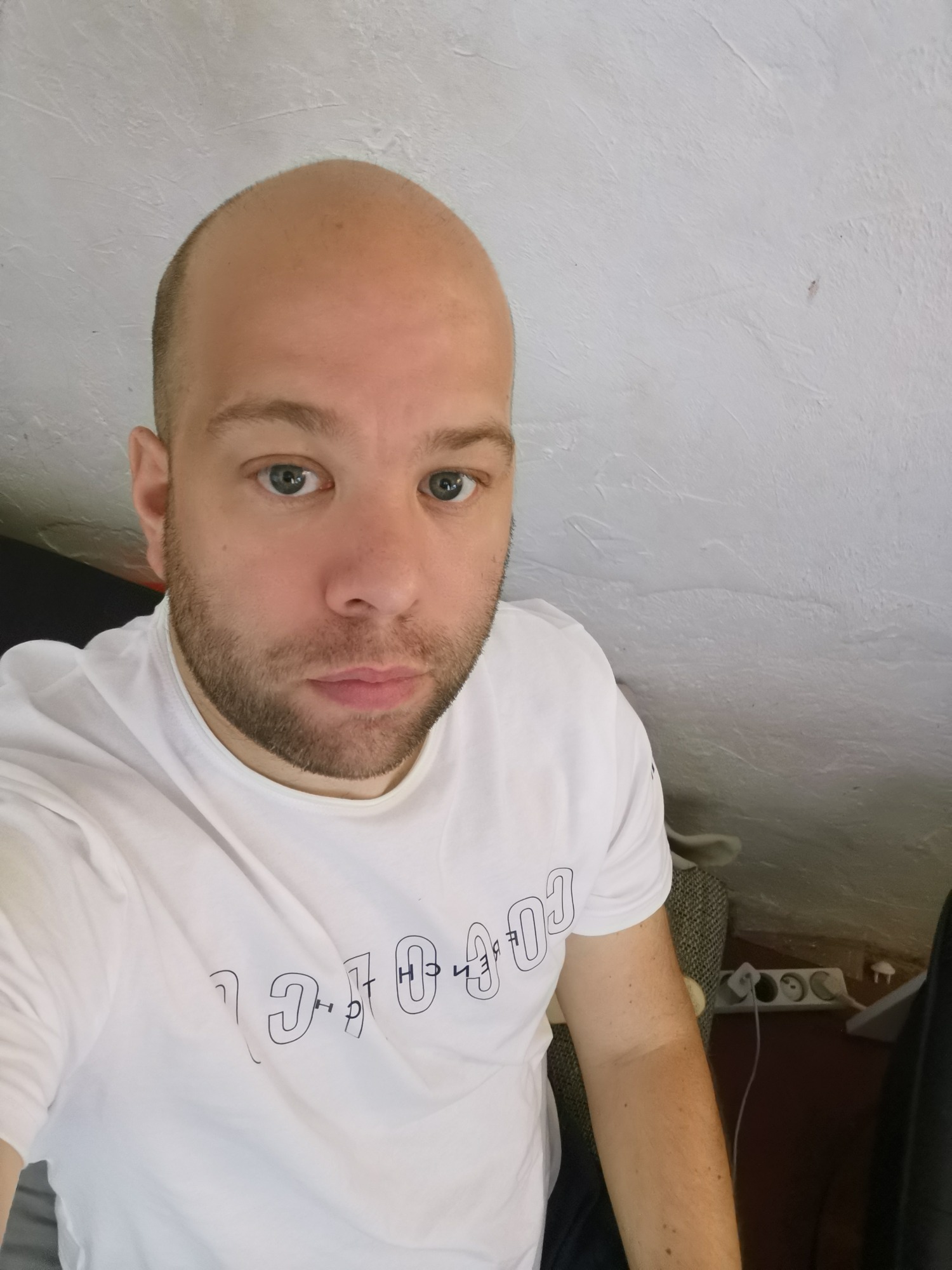 Profil de Omur, 43 ans, Plan Cul à Troine-Route