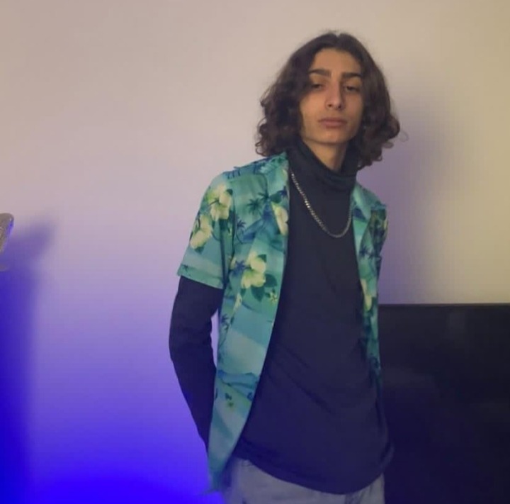 Profil de Tchad, 22 ans, Plan Cul à Fossenhof